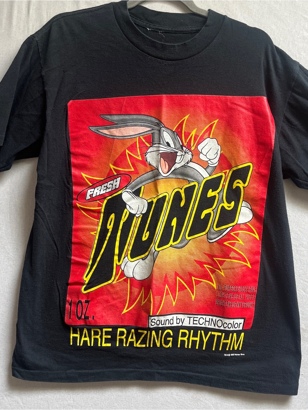 Vintage Warner Bros Looney Tunes Bugs Bunny Fresh Tunes Cotton Tee Size M